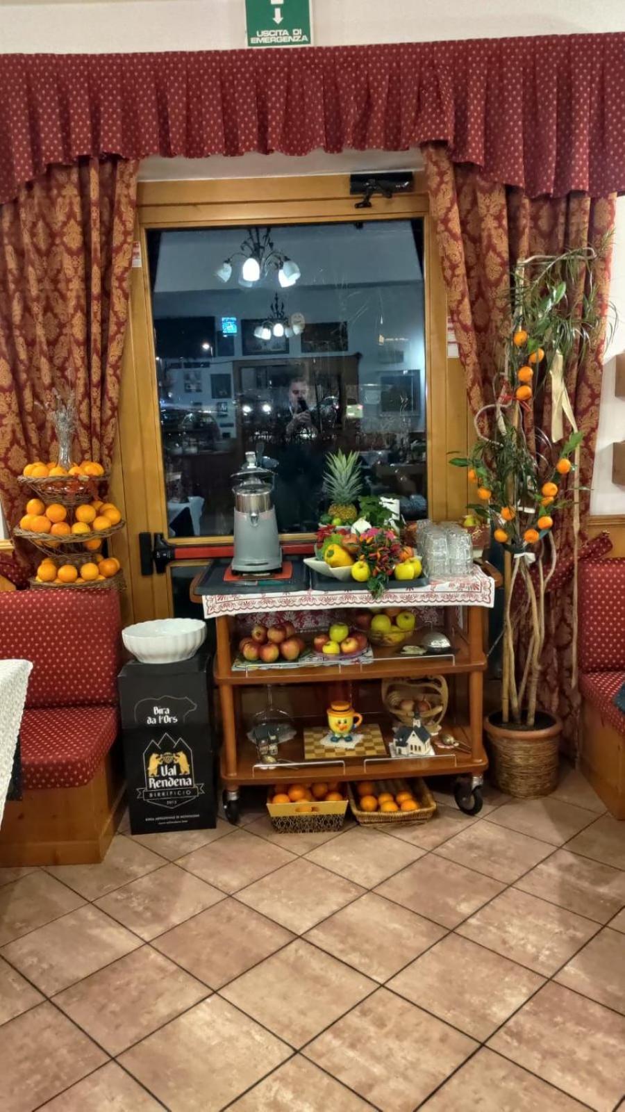 Hotel La Locanda Pinzolo Dış mekan fotoğraf